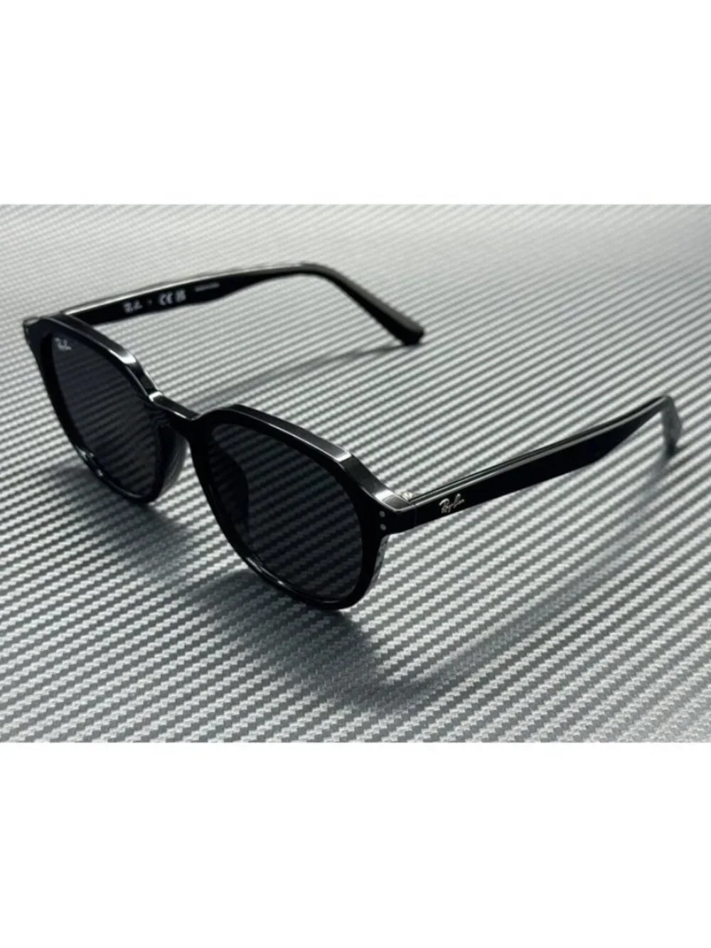 New Ray-Ban Men Black Sunglasses 54-19-145